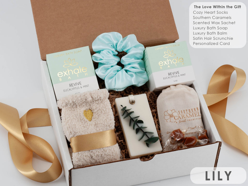 EUCALYTUS & MINT COZY SELF CARE GIFT